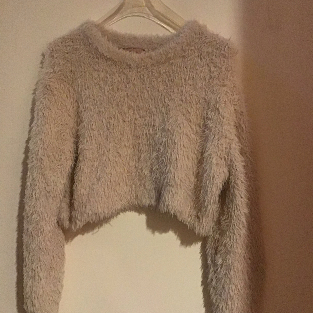 Urban Outfitters‎ Fuzzy Cropped Sweater Cream Size S P Ultra Soft Warm